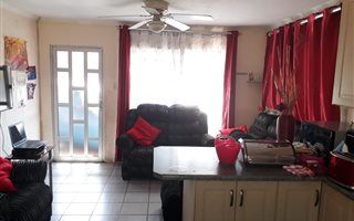 2 Bedroom House in Austerville
