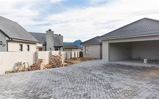 3 Bedroom House in Blue Mountain Village