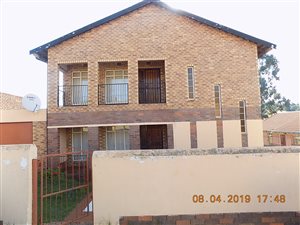 2 Bed House in Zakariyya Park