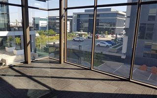 190 m² Office Space in Vorna Valley
