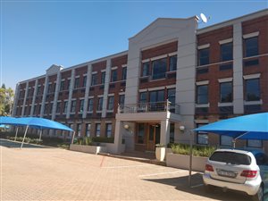 1700 m² Commercial space in Randjesfontein