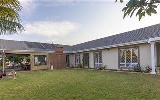 5 Bedroom House in Herrwood Park