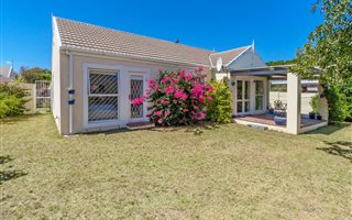 2 Bedroom House in Bizweni