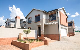 3 Bedroom Cluster in The Hills