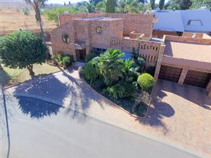 4 Bed House in Lenasia South