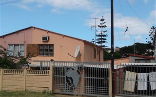 3 Bedroom House in Chatsworth Central