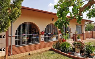 3 Bedroom House in Elandia