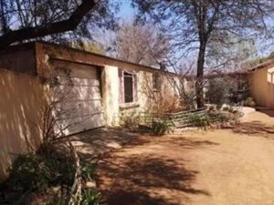 2100 m² Farm in Roodewal and surrounds