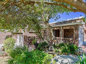 3 Bed House in Montclair
