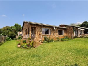 3 Bed House in Colts Hill