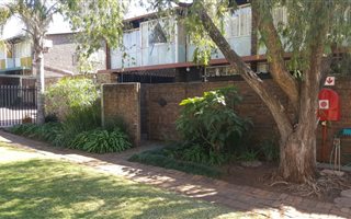 2 Bedroom Duplex in Clubview
