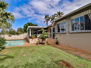 4 Bed House in Scottburgh Central