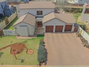 4 Bedroom House in Eldo Lakes Estate