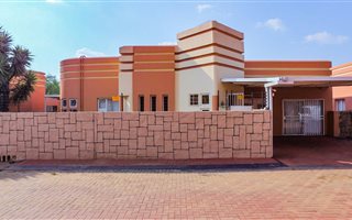 5 Bedroom Townhouse in Culemborg Park