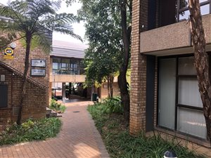 98 m² Commercial space in Garsfontein