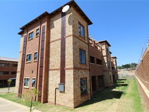 2 Bed Apartment in Randpark Ridge