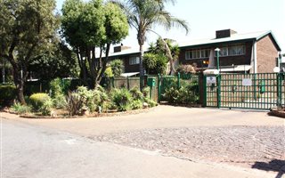 2 Bedroom Apartment in Lyttelton Manor