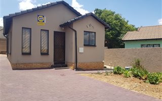 2 Bedroom House in Naturena