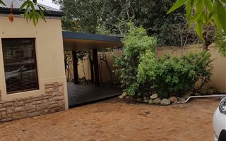 3 Bedroom House in Melkbosstrand
