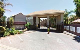 2 Bedroom Townhouse in Bonaero Park