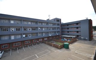 1 Bedroom Apartment in Westdene