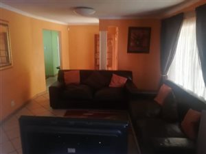 3 Bed House in Rooihuiskraal