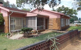 3 Bedroom House in Glenvarloch