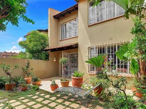 3 Bed Townhouse in Corlett Gardens