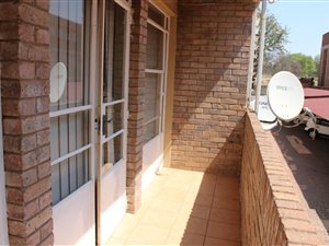 2 Bed Apartment in Birchleigh