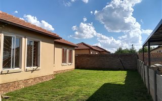 3 Bedroom House in Cosmo City