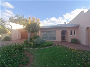4 Bed House in Oosterville
