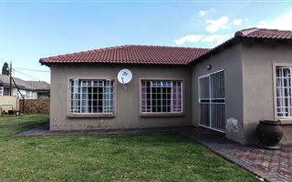 3 Bedroom House in Cultura Park