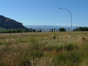 770 m² Land available in Fouriesburg