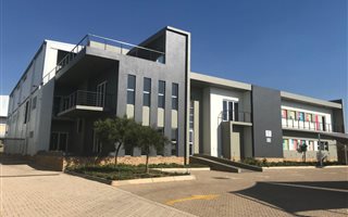 1964 m² Industrial space in Lanseria and surrounds