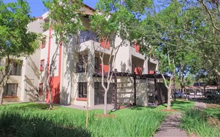 1 Bedroom Apartment in Oukraal Estate