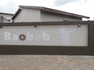 3 Bed Townhouse in Lydenburg