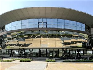 3077 m² Commercial space in Parkhaven