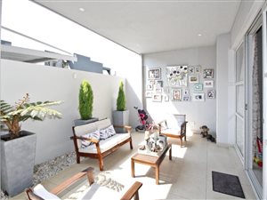 2 Bed Townhouse in Elton Hill