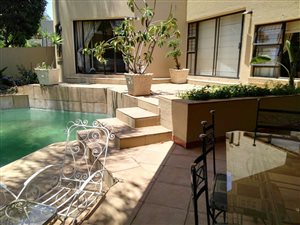 3 Bed Townhouse in Morningside