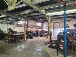 480 m² Industrial space in City and Suburban