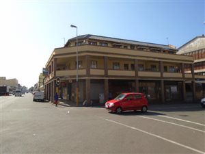 1200 m² Retail Space in Congella