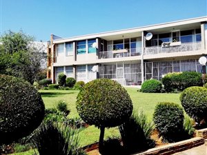 2 Bed Apartment in Monument
