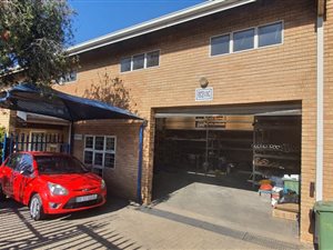 Commercial space in Alberton