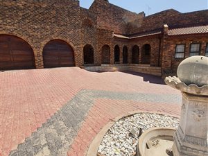 4 Bed House in Randpark Ridge