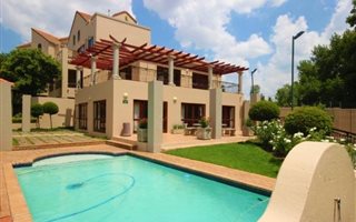 2 Bedroom Apartment in Sunninghill
