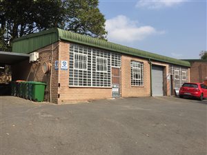 128 m² Industrial space in New Germany