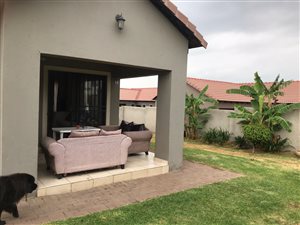 3 Bed House in Thatchfield
