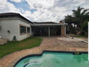 4 Bed House in Birdswood