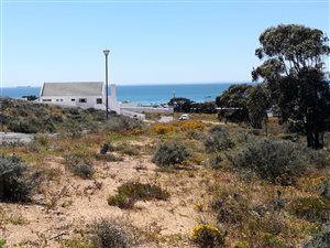 908 m² Land available in Britannica Heights