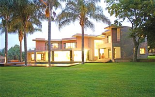 7 Bedroom House in Oriel
